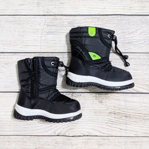 Toddler Snow boots Size 8